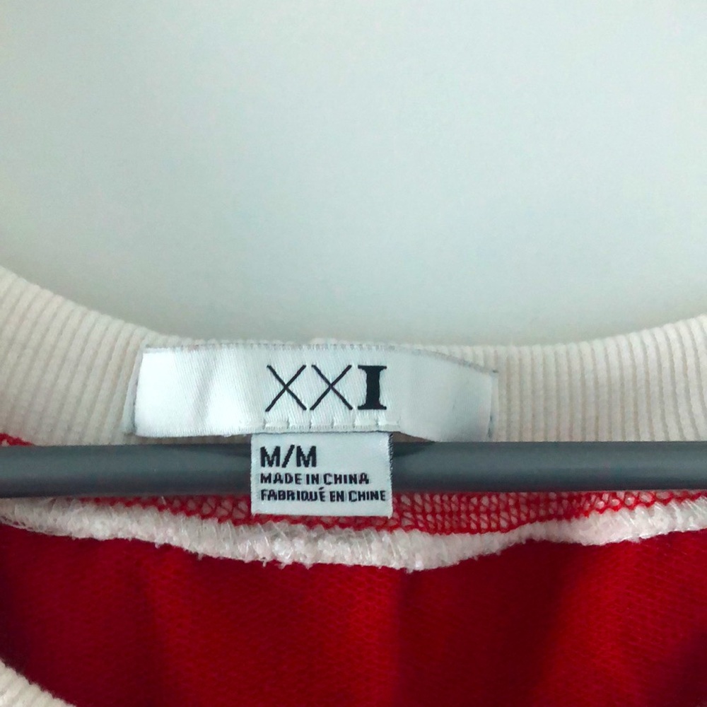 Forever 21 Sweater - Picture 5 of 5